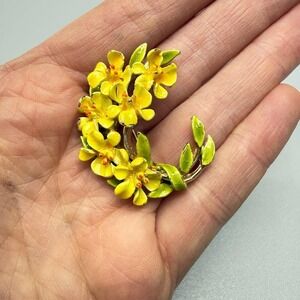 Vintage ART Arthur Pepper Yellow Enamel‎ Flower Brooch Leaves Painted Gold Tone